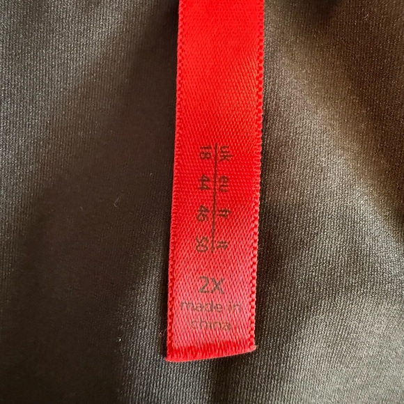 NWOT SPANX Black Trust Your Thinstincts Tank in Size 2X - Picture 7 of 9